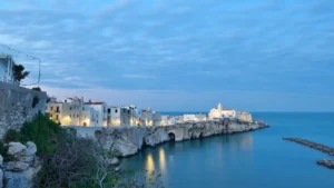 Vieste - Vanlife - Photo - villages - paysages - monuments - Europe - Accueil