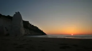 Vieste - Italie - road trip - vanlife - voyage - europe - camping car - van - fourgon aménagé