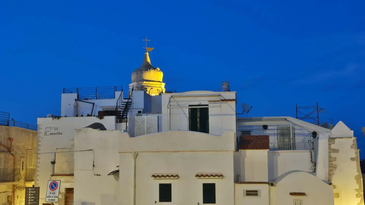 Vieste - Vanlife - Photo - villages - paysages - monuments - Europe - Accueil